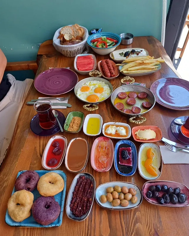 Deniz Nadide DURU Breakfast Moda
