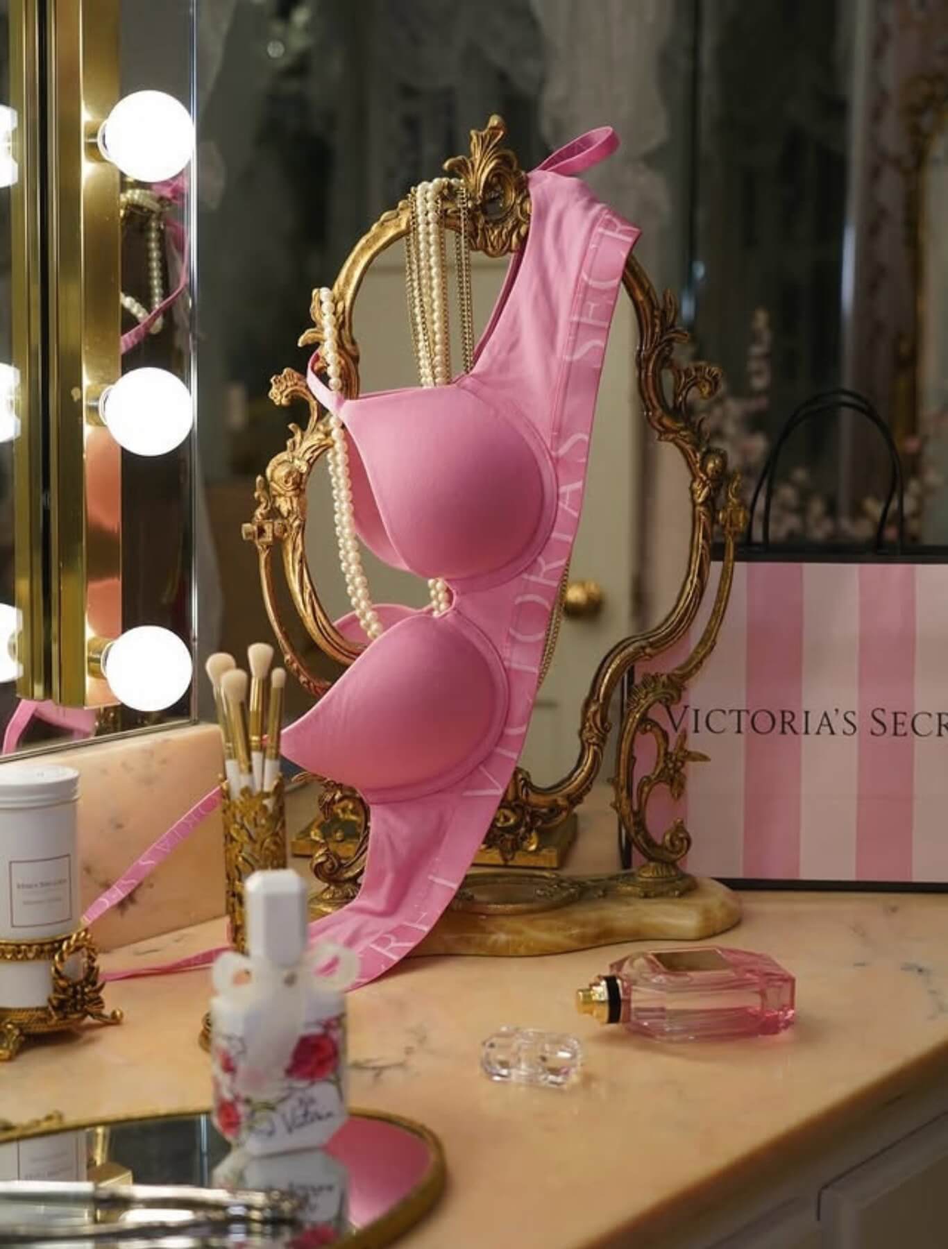 Victoria’s Secret Stores in Istanbul