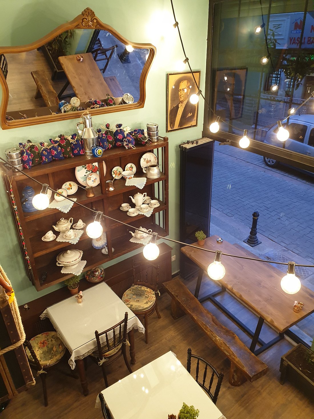 Deniz Nadide DURU Breakfast Moda