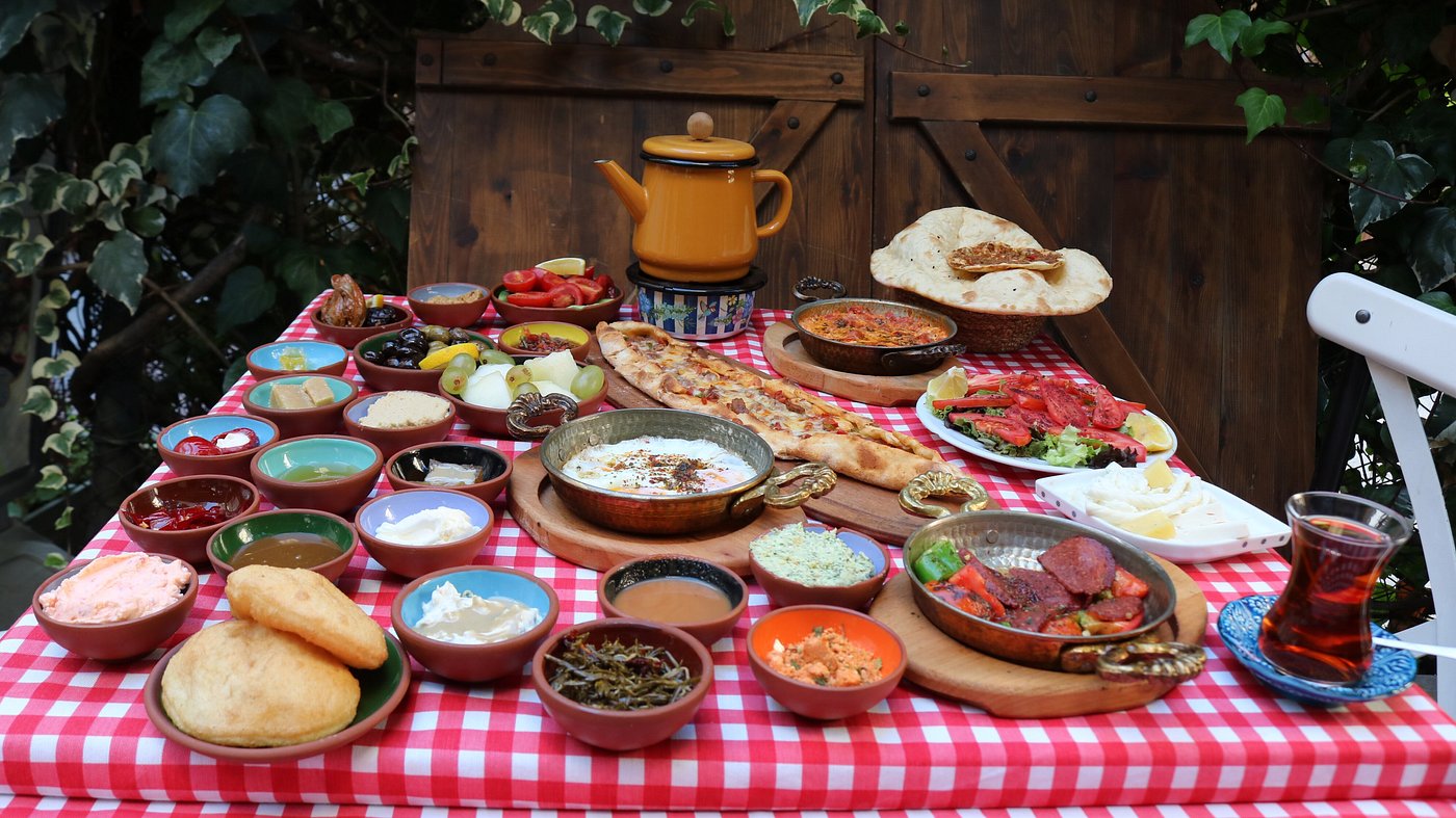 Deniz Nadide DURU Breakfast Moda