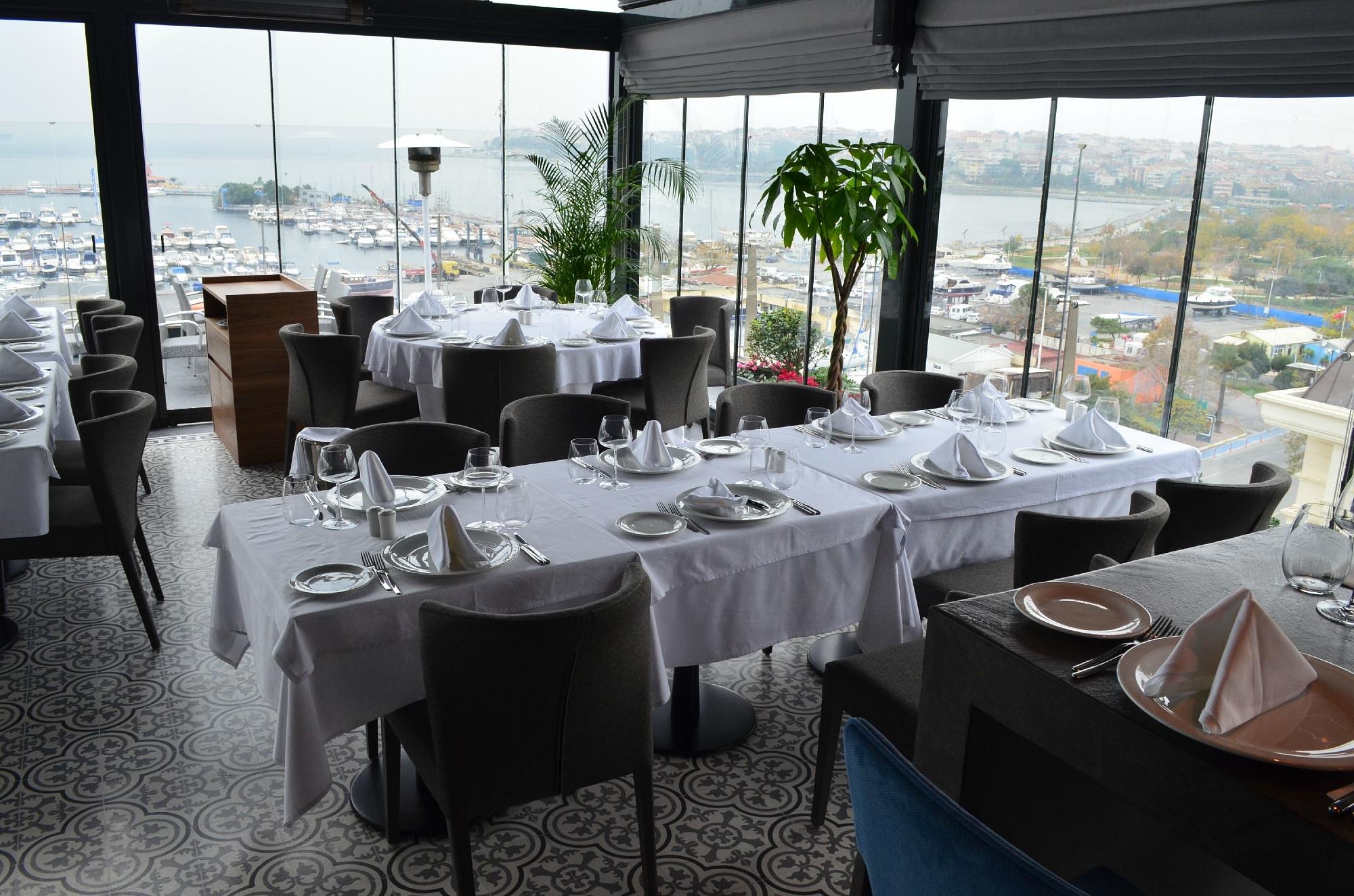 Ouzo Roof Restaurant