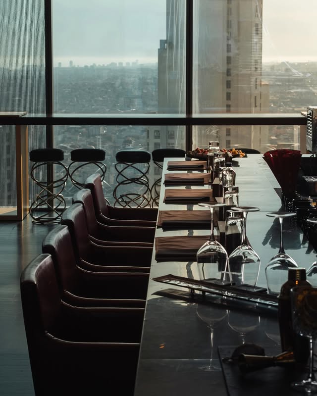 Cloud 34 Bar