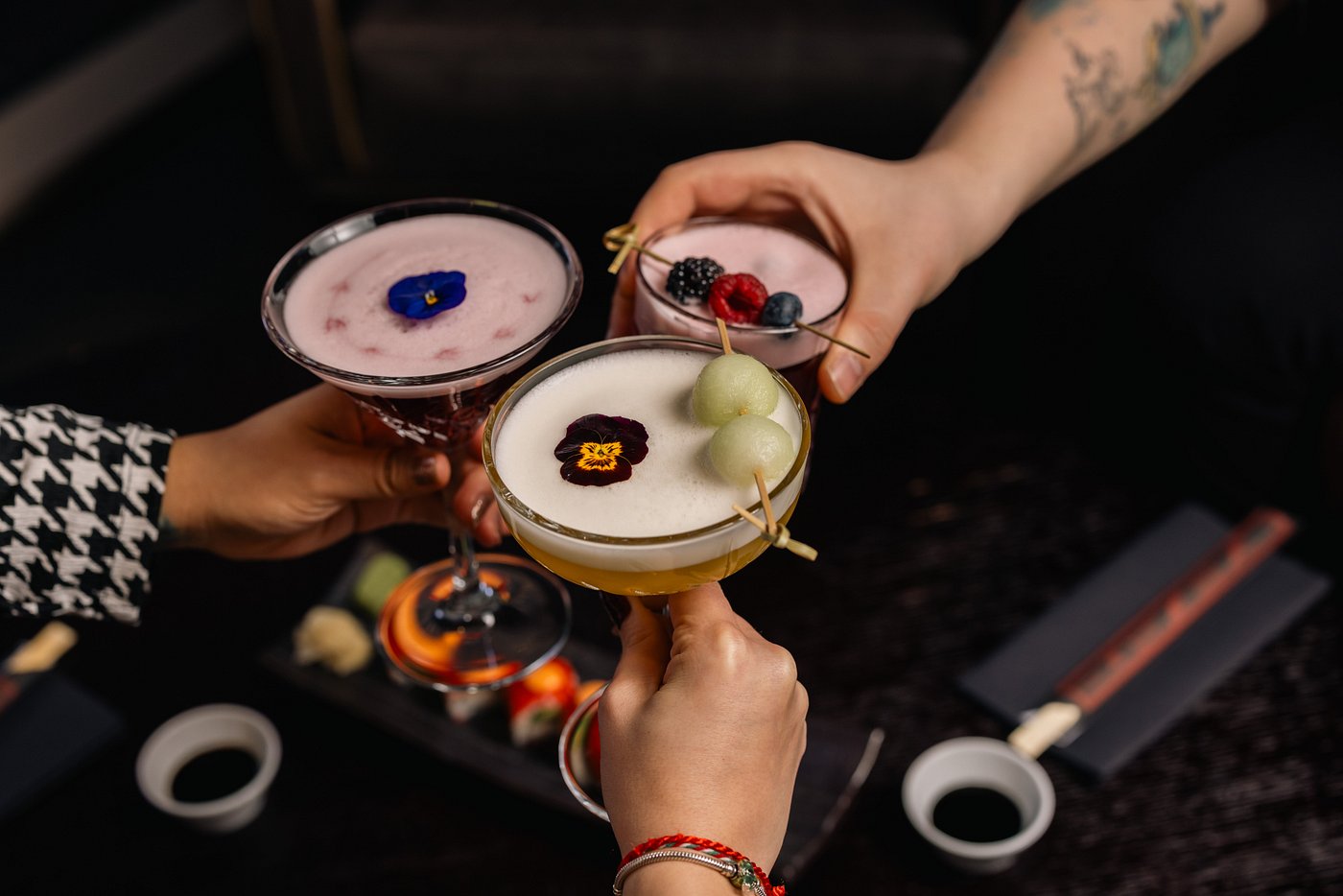Cloud 34 Bar