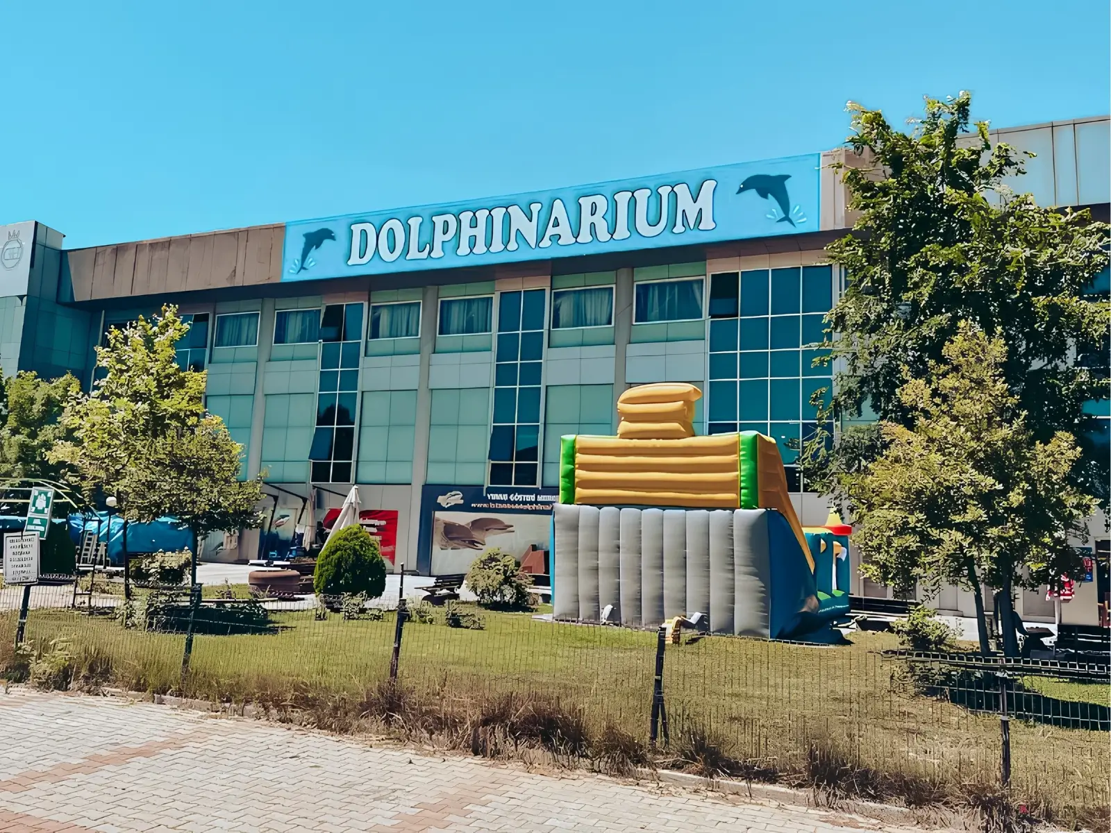 Istanbul Dolphinarium