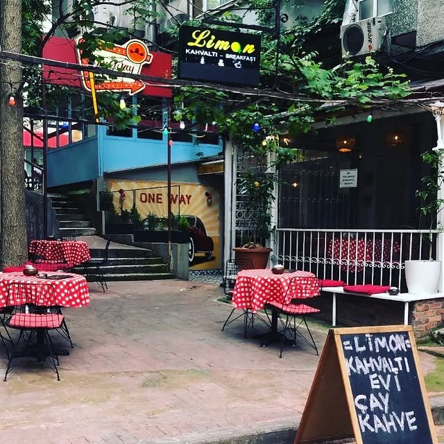 Limon Cihangir Kahvaltı Evi