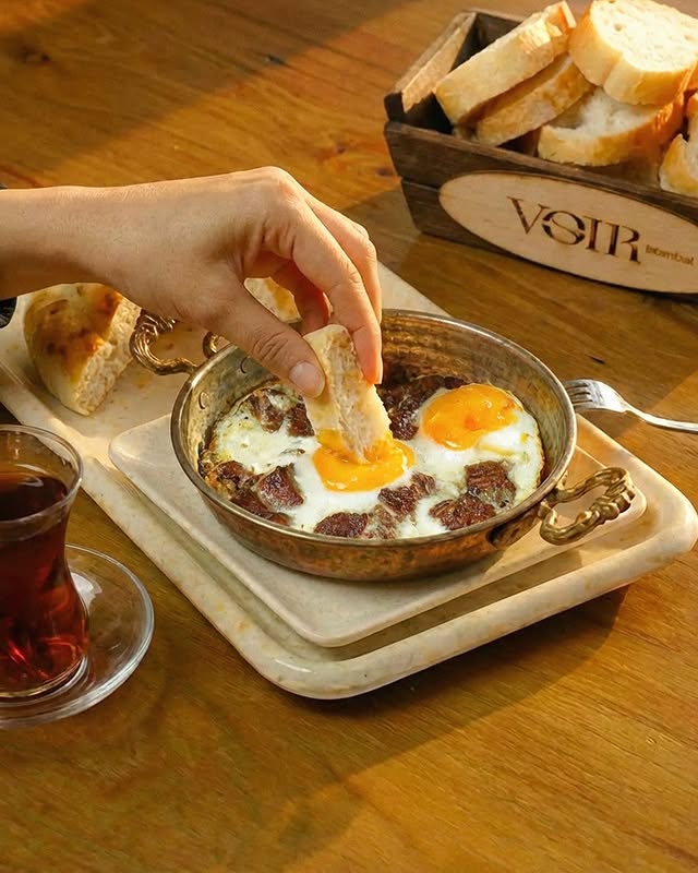 The Voir İstanbul