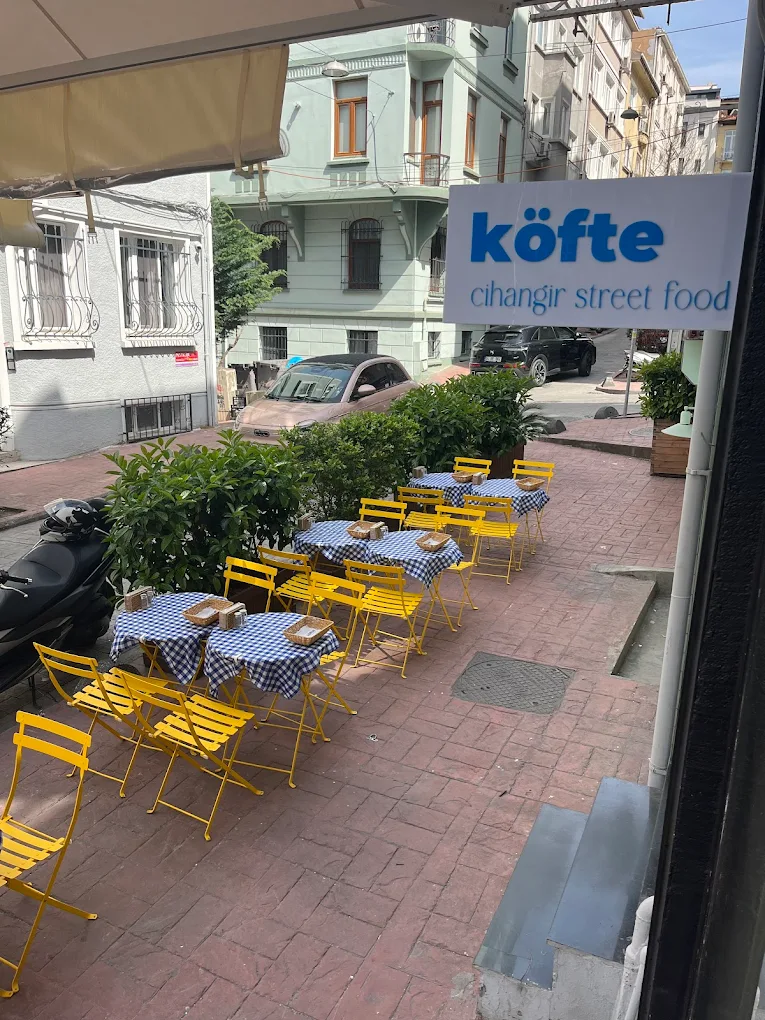 KÖFTE CİHANGİR STREET FOOD