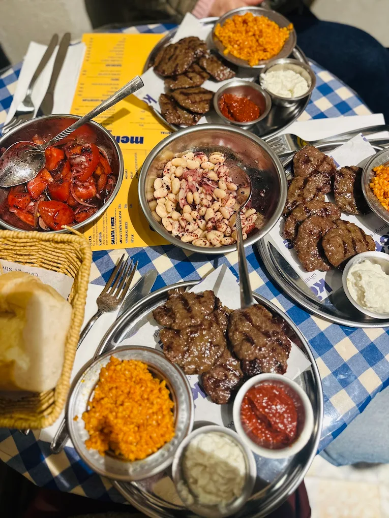 KÖFTE CİHANGİR STREET FOOD