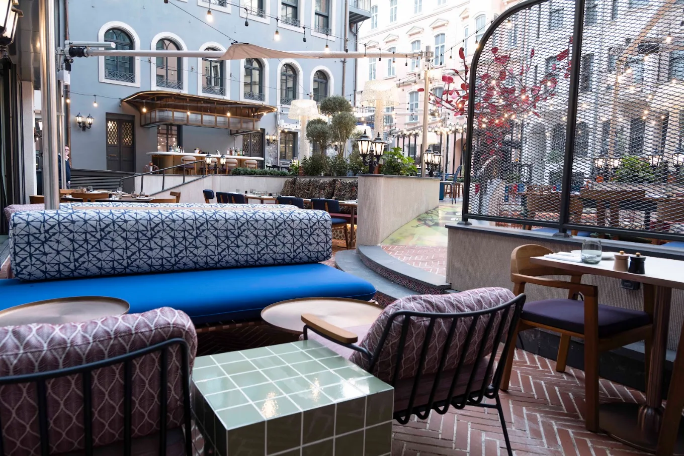 Karas Wine Bar & Bites