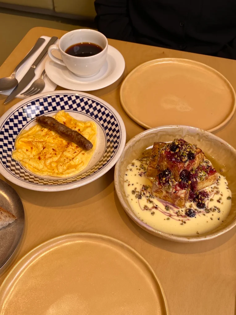 Neroli Daylight Kitchen